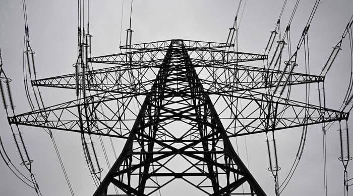Pakistan Cuts Industrial Power Tariffs: Economic Stability